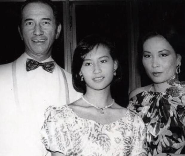 蓝琼缨年轻的图片及家世背景：蓝琼缨与赌王的故事