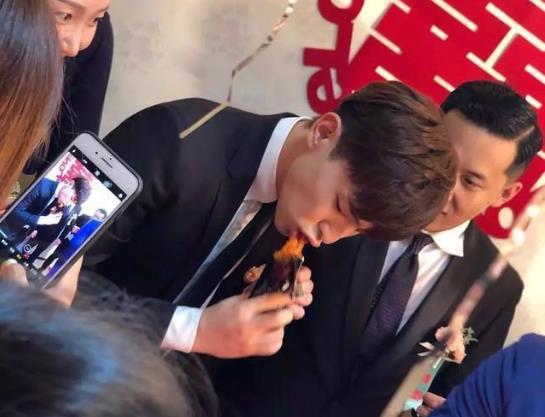 邓伦当伴郎是什么梗：邓伦和金晨为什么分手