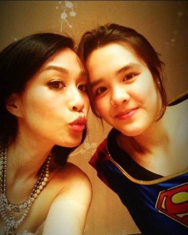 严书琴几岁了父亲是谁：严书琴的个人资料