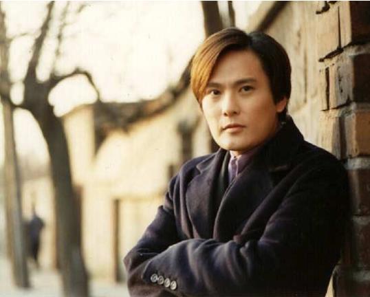 张信哲老婆是谁呢? 张信哲为什么被称为情歌王子 张信哲老婆是谁呢? 张信哲为什么被称为情歌王子