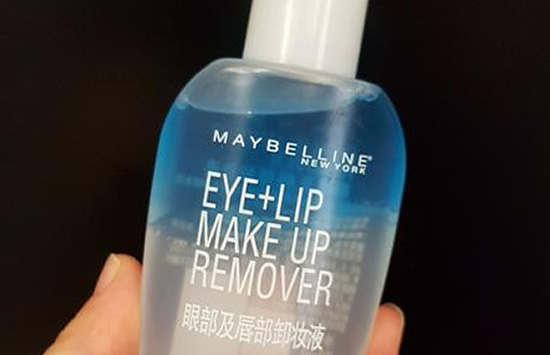 卸妆水可以直接涂到脸上吗 卸妆水进眼睛怎么办