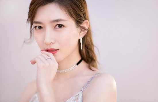 三十而已王漫妮是谁扮演的 三十而已王漫妮结局是什么