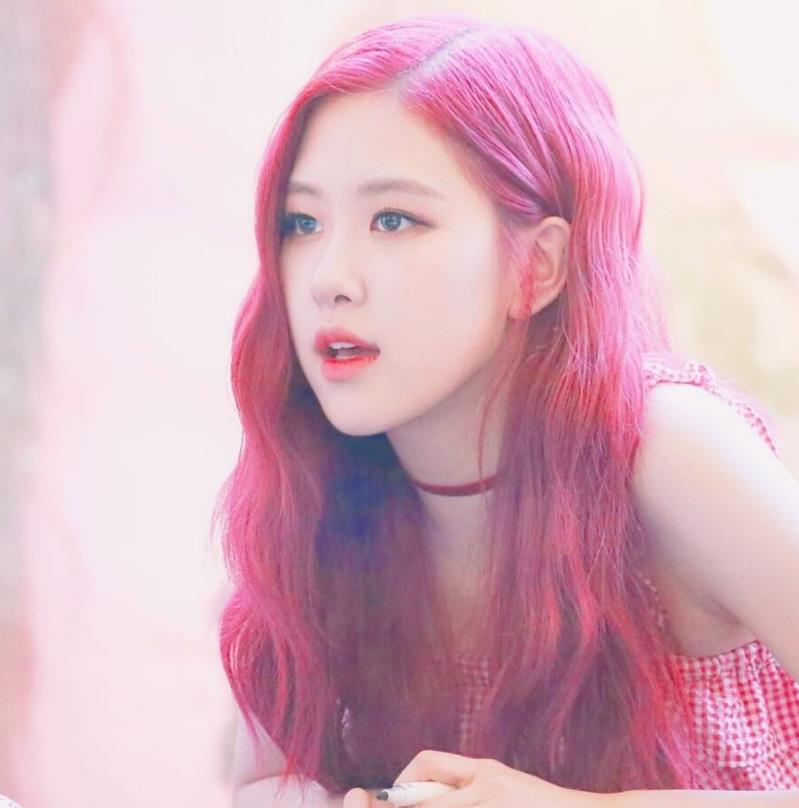 朴彩英为什么叫罗婕：朴彩英身高及神仙级图片