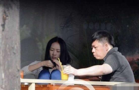 童瑶老公结过婚吗 相差17岁的老公王冉背景原来这么的厉害