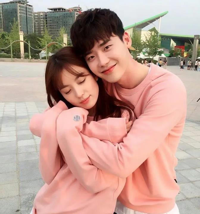 李钟硕在韩国算几线？李钟硕在韩国的人气高吗