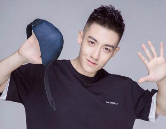 谷嘉诚赵露思什么关系：谷嘉诚女朋友张若碧是谁