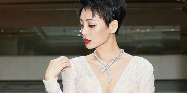 如何评价宁静的长相漂亮吗？