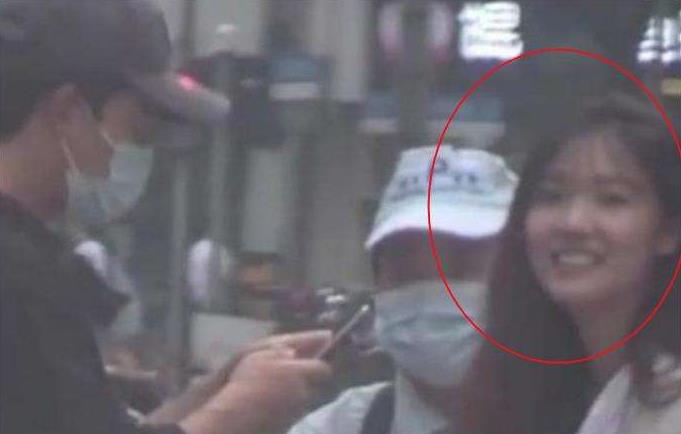 黄轩的素人女友你打几分:黄轩女友是谁是做什么的 黄轩的素人女友你打几分:黄轩女友是谁是做什么的