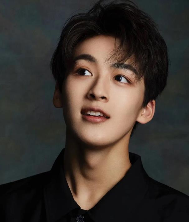 何洛洛的真名叫什么:何洛洛艺考成绩怎么样 何洛洛的真名叫什么:何洛洛艺考成绩怎么样