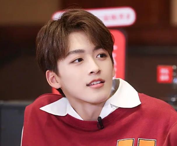 何洛洛的真名叫什么:何洛洛艺考成绩怎么样 何洛洛的真名叫什么:何洛洛艺考成绩怎么样