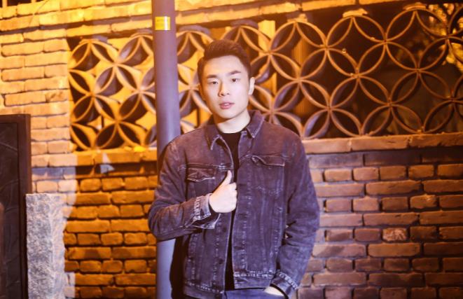 张九南停演怎么回事：张九南定场诗合集