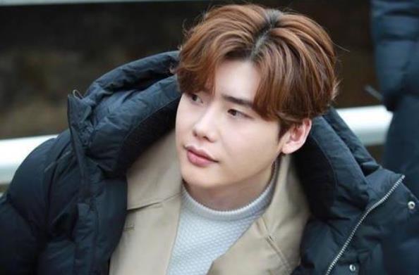 李钟硕入伍时间：李钟硕什么时候退伍