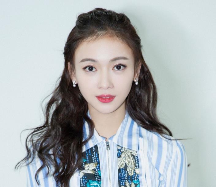 吴谨言怎么不火了：吴谨言最近在拍什么剧