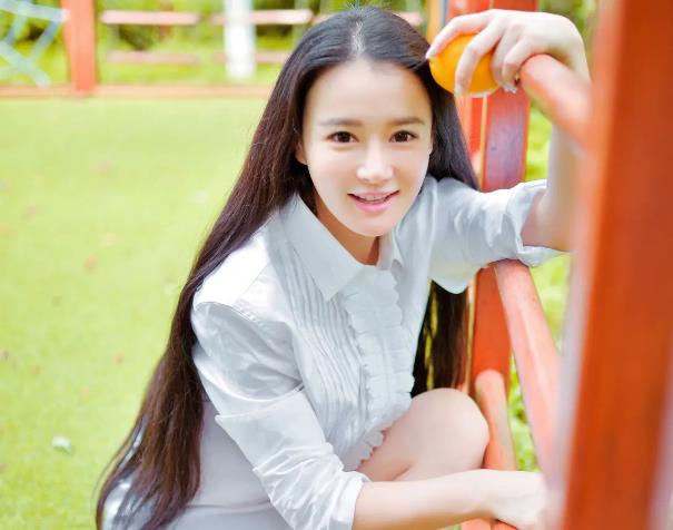 冉莹颖的个人资料简介：冉莹颖和邹市明是怎么认识的