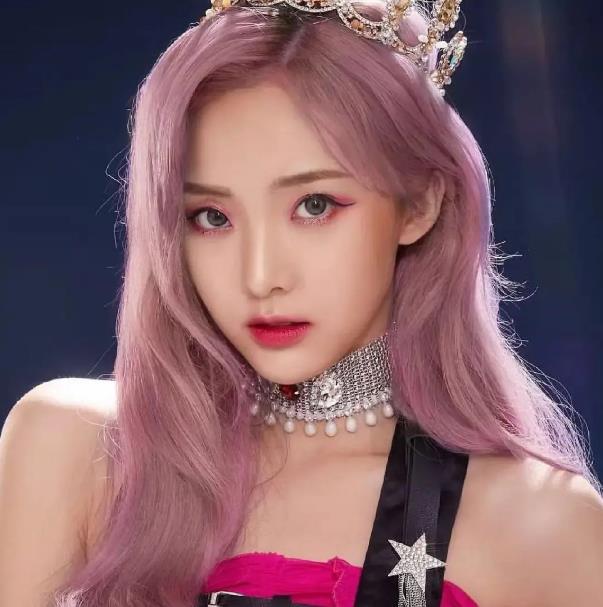 郑乃馨的家世：郑乃馨在泰国火吗