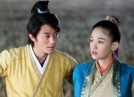 霍建华陈乔恩在一起过吗：霍建华前任女友都有谁