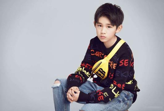 荣梓杉的个人资料简介：荣梓杉比史彭元高是什么梗