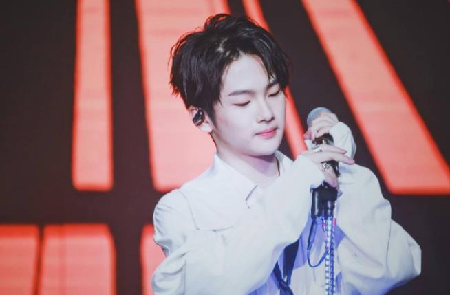 周震南为什么没有上大学：周震南14岁的时候发生了什么