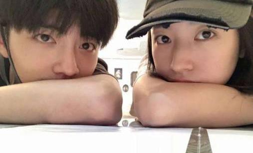 周雨彤肖战怎么认识的：周雨彤肖战合照