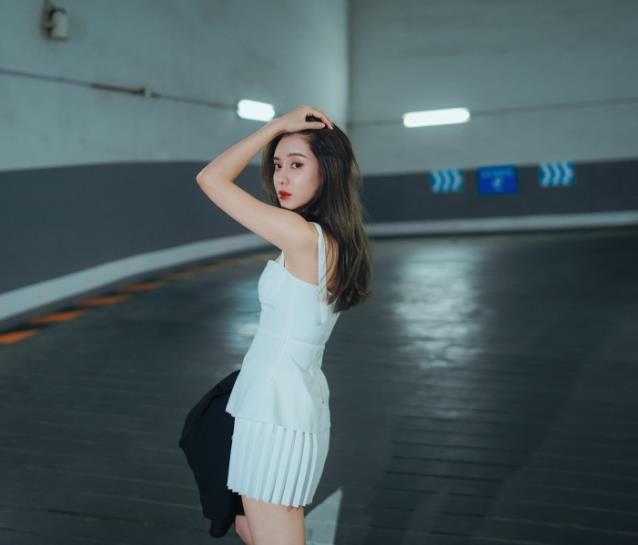 nba美娜的真名叫什么：nba美娜个人资料身高