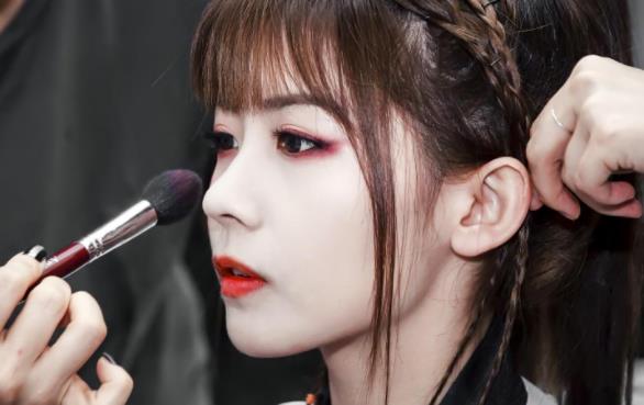 赖美云为什么叫小七：赖美云生病怎么回事