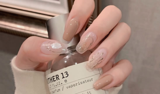 美甲图片2020新款式 新春流行的6款美甲快get起来