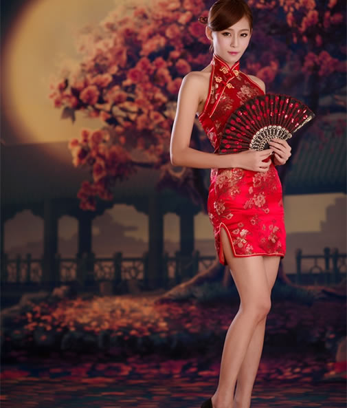 古时候女人穿旗袍