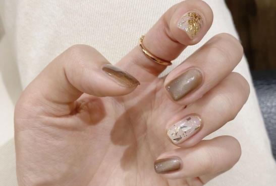 <a  data-cke-saved-href='http://www.ixinwei.com/tag/46.html' href='http://www.ixinwei.com/tag/46.html' target='_blank' class='titleblack' title='美甲图片'>美甲图片</a>2020新款式 新春流行的6款美甲快get起来