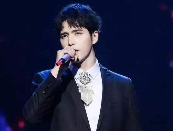 阿云嘎身世是怎么回事：让人心疼的阿云嘎身世揭秘