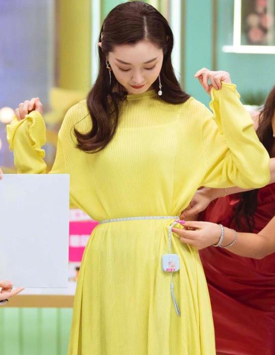 宋轶为什么被叫做小腰精：宋轶旗袍照多好看