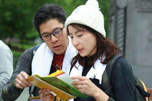 霍家为什么选择郭晶晶？郭晶晶霍启刚的相识相爱过程