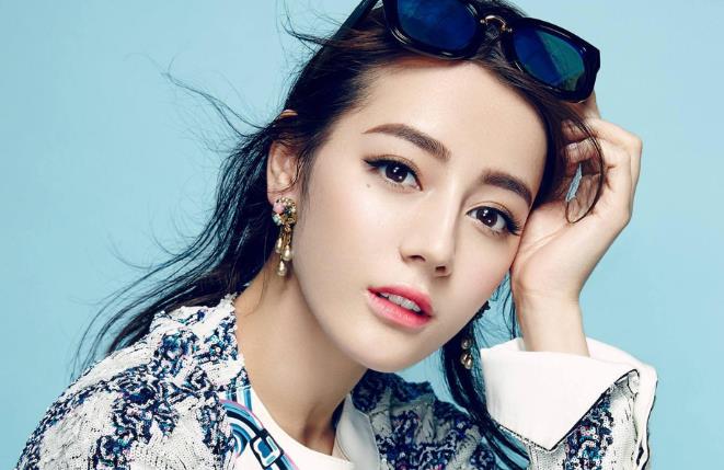 迪丽热巴个人所有资料：迪丽热巴早年经历介绍