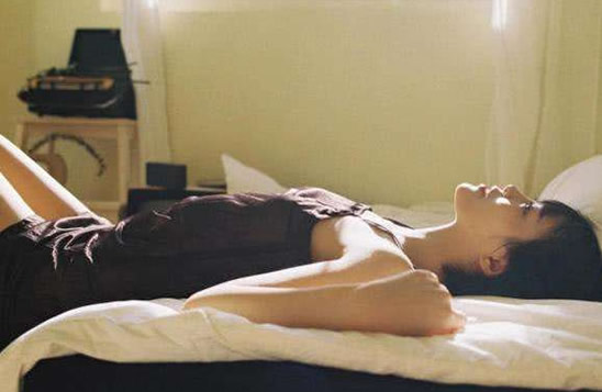 离婚再爱你,离婚女人喜欢你的5个表现 离婚再爱你,离婚女人喜欢你的5个表现