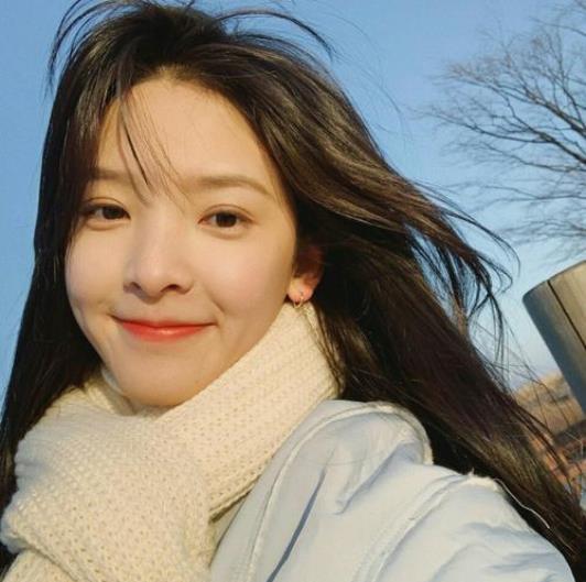 章若楠个人资料及出道经历：章若楠许光汉是什么关系