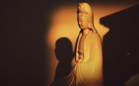 本源法师：菩萨的觉有情是什么意思？菩萨觉有情怎么解释？