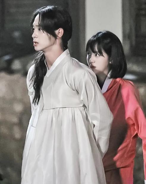 韩剧推荐值得看的10部，颜值高很火很甜的韩剧