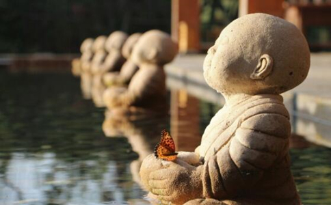 灯云法师：身布施是什么意思？身布施的功德大吗？