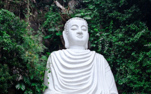 觉醒法师：佛教的五戒是什么意思？五戒包括哪些内容？