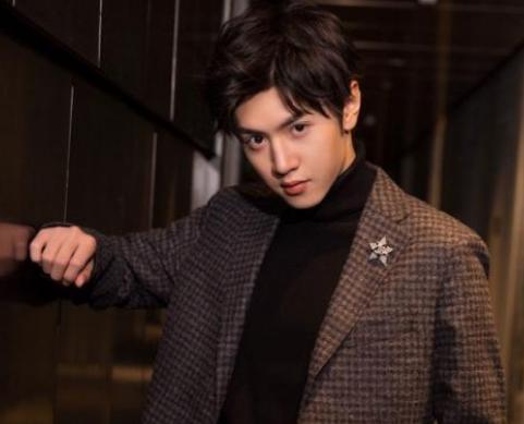 陈哲远和迪丽热巴什么关系？陈哲远和李兰迪又是什么关系