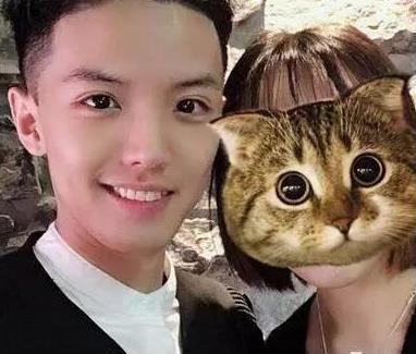 周峻纬妻子照片资料：周峻纬英年早婚是什么梗