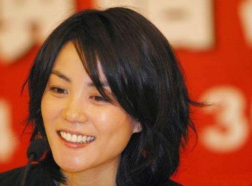 王靖雯为什么改名叫王菲：王菲名字的含义及来历