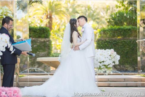 刘强东章泽天差几岁：两人是怎么认识的？