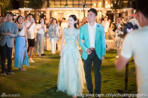 刘强东章泽天差几岁：两人是怎么认识的？