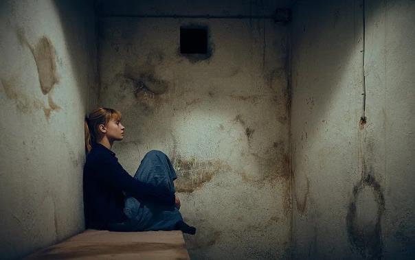 让人绝望到崩溃的电影：看完会感觉很压抑