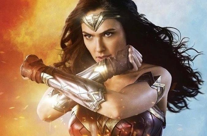 神奇女侠是宙斯的女儿吗？神奇女侠是dc的还是漫威的