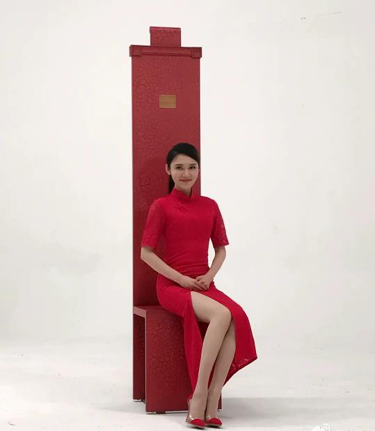 主持人龙洋个人资料简介：主持人龙洋性感照及老公是谁