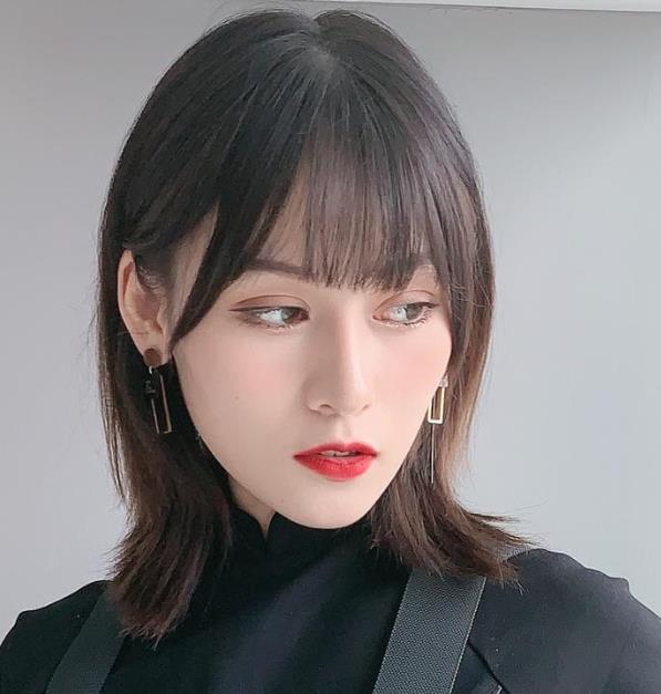 姜十七月野是一个人吗?姜十七真名叫什么 姜十七月野是一个人吗?姜十七真名叫什么