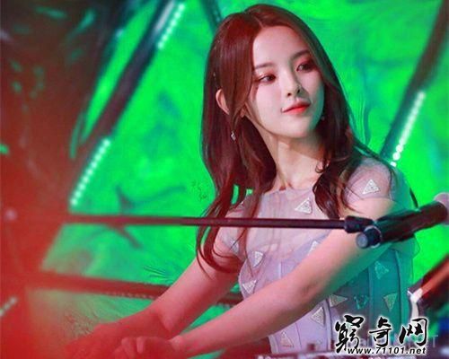 为什么杨超越的主播“黑料”被压了下去?浅析这其中的因果关系 为什么杨超越的主播“黑料”被压了下去?浅析这其中的因果关系