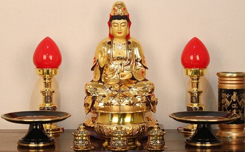 在家居士能不能清理供佛的香炉? 在家居士能不能清理供佛的香炉?