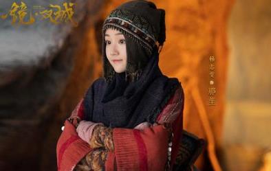 镜双城女主是那笙还是白樱，那笙和苏摩在一起了吗